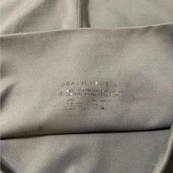 Yogalicious Lux Forest Green Biker Shorts Size Small - Picture 4 of 4